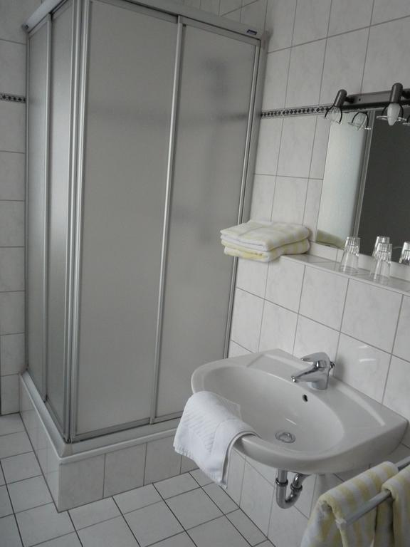 Westfaelischer Hof Lugde Bagian luar foto