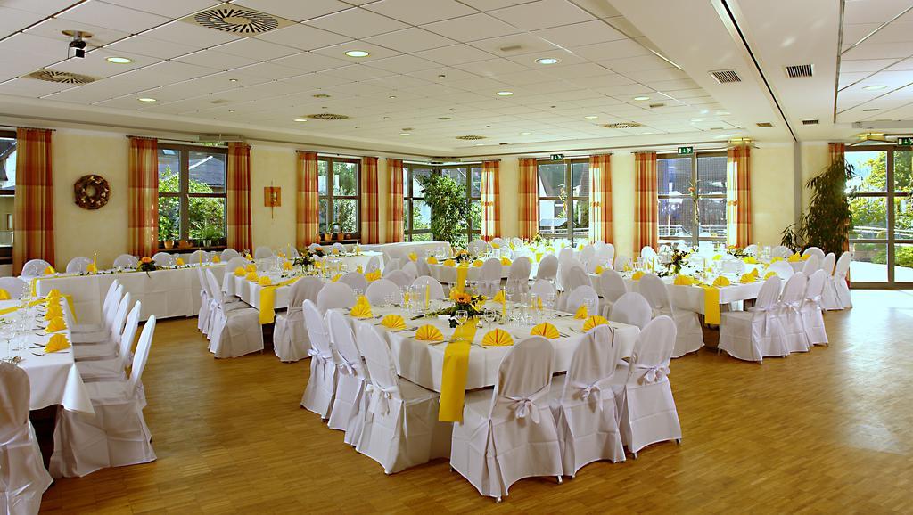 Westfaelischer Hof Lugde Bagian luar foto